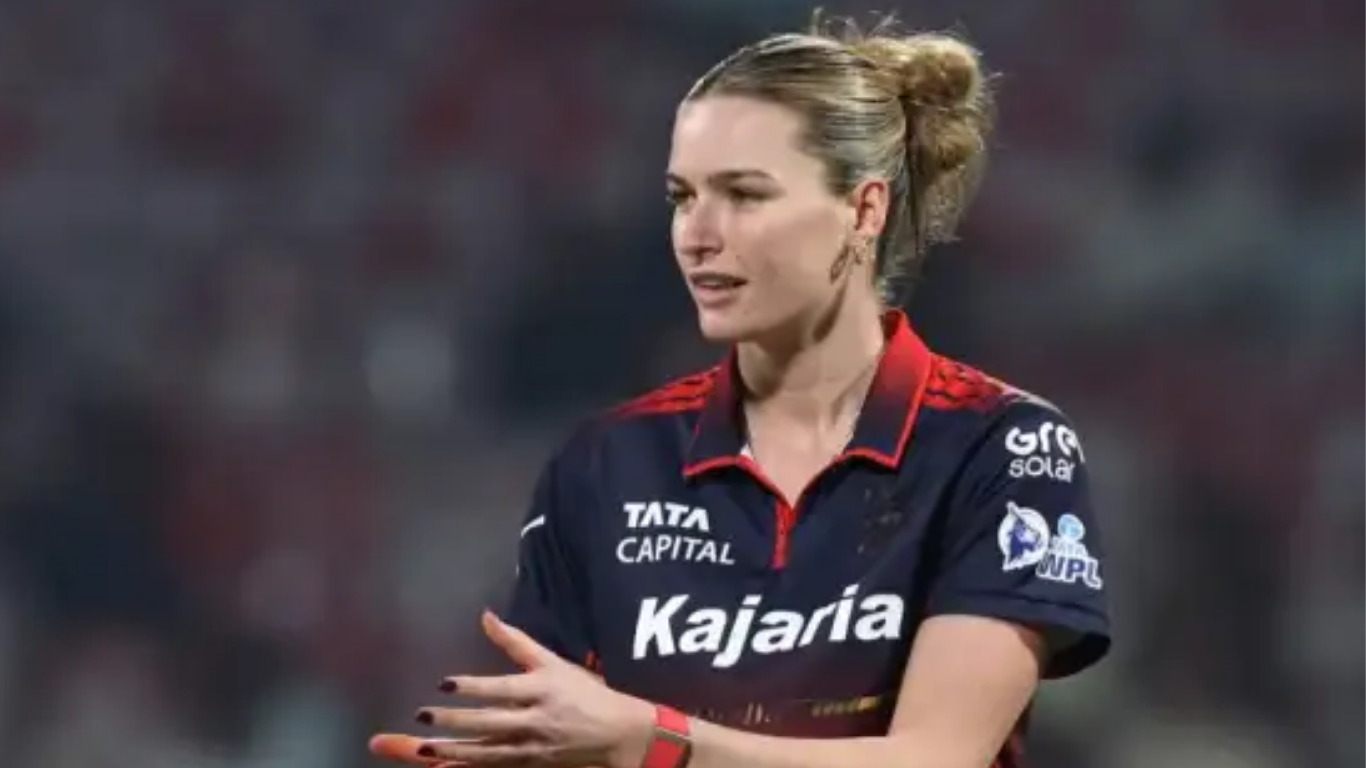 The X-Factor! RCB fans hail Lauren Bell after another match-winning spell