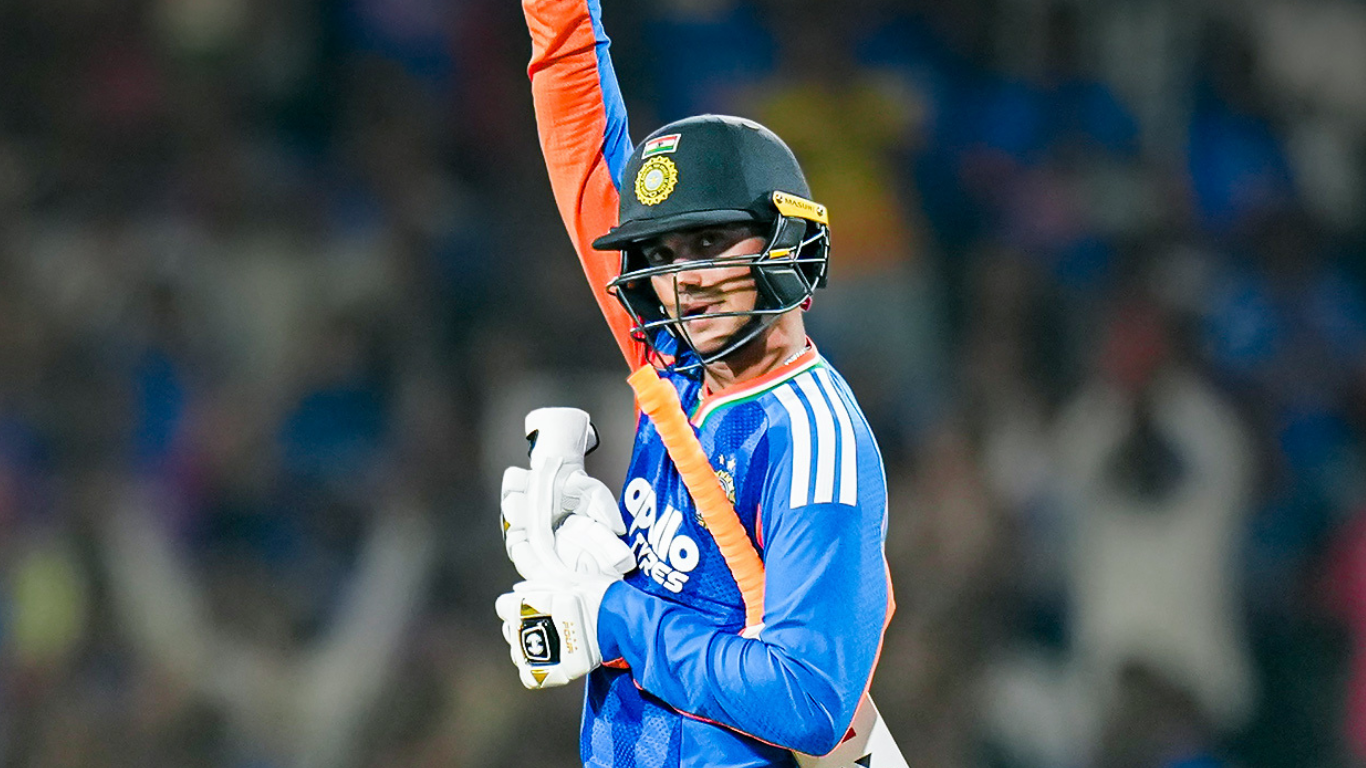 Abhishek smokes 8 sixes during 84-run knock, surpasses Yuvraj